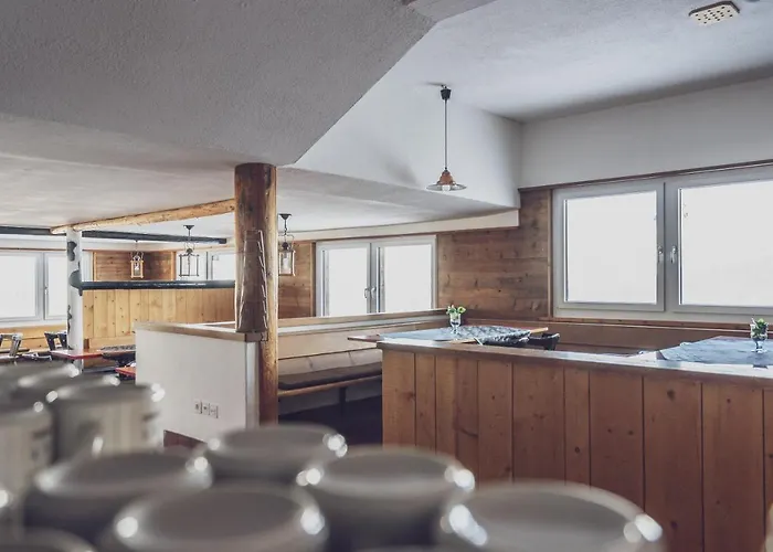 Berghostel Rinerhorn By Mountain Davos